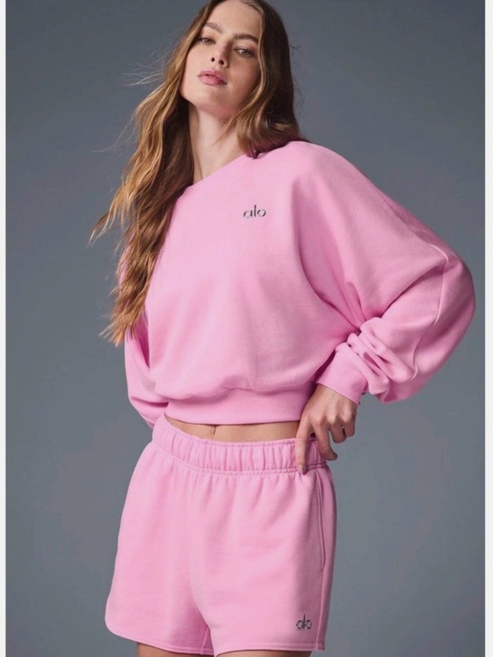 Alo Yoga Cropped Accolade Crewneck Sweet Pink Sz XS Distressed Trendy Sport logo